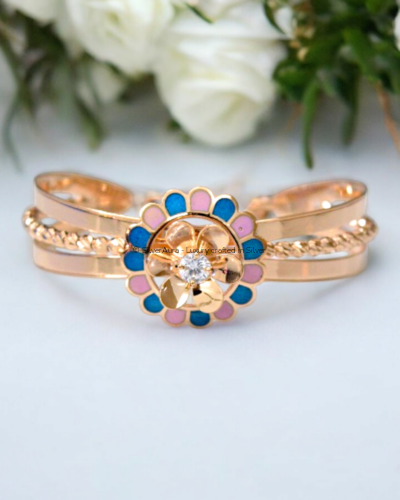 Rose gold floral bracelet in 92.5 sterling silver