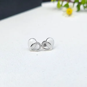 pure leaflet studs