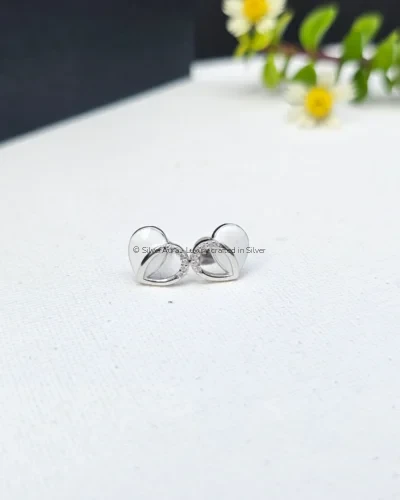 Pure leaflet stud earrings in 925 sterling silver