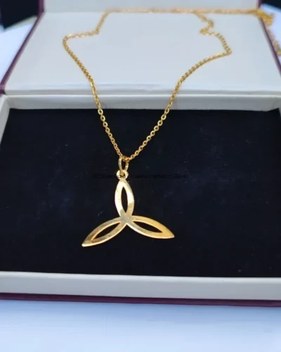 trinity gold penant