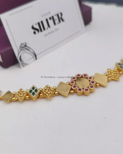 Geometric ruby gold bracelet, additional angle