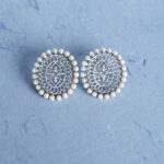 silver jaali studds