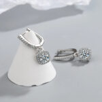 2ct moissanite huggie hoop earring