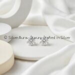 Solitaire studs prongs in 925 sterling silver