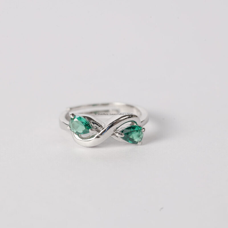 Infinity green ring, close-up view