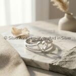 Fellow heart ring, front view