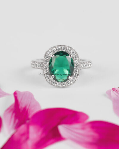 Green solitaire silver ring in hallmarked 925 sterling silver