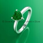 Green heart ring in 925 sterling silver