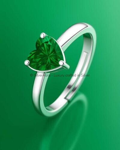 Green heart ring in 925 sterling silver