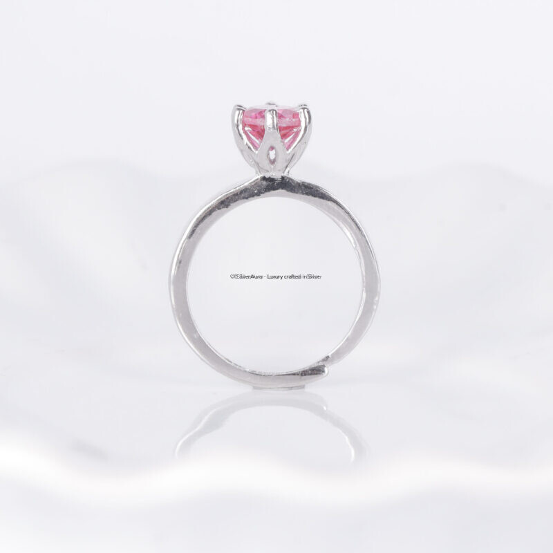 Pink star ring in 925 sterling silver worn on hand
