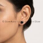 Black solitaire silver studs, product view